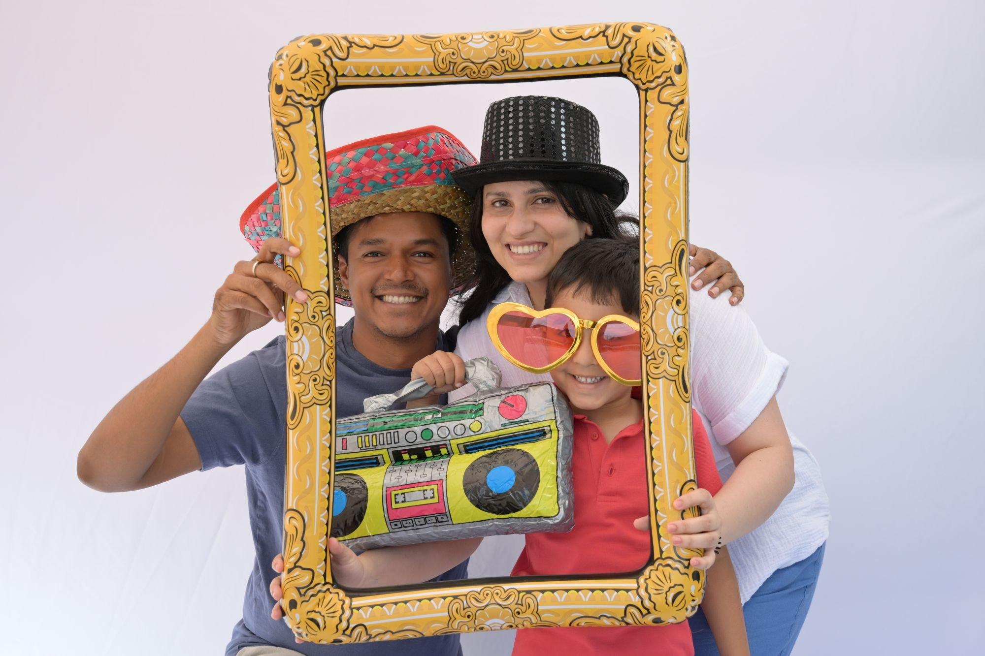 carousel-hero-element image-3