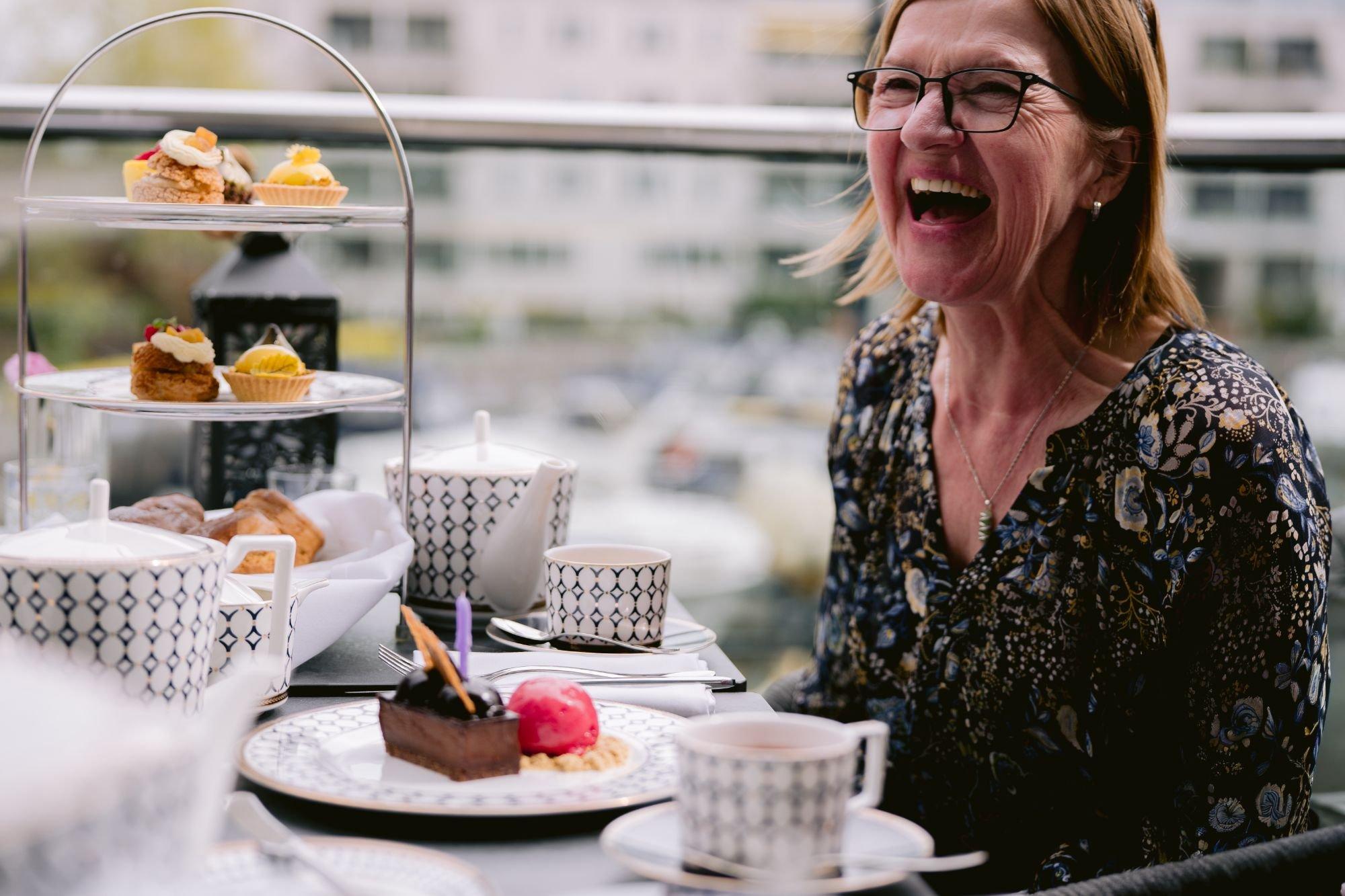 carousel-hero-element image-3