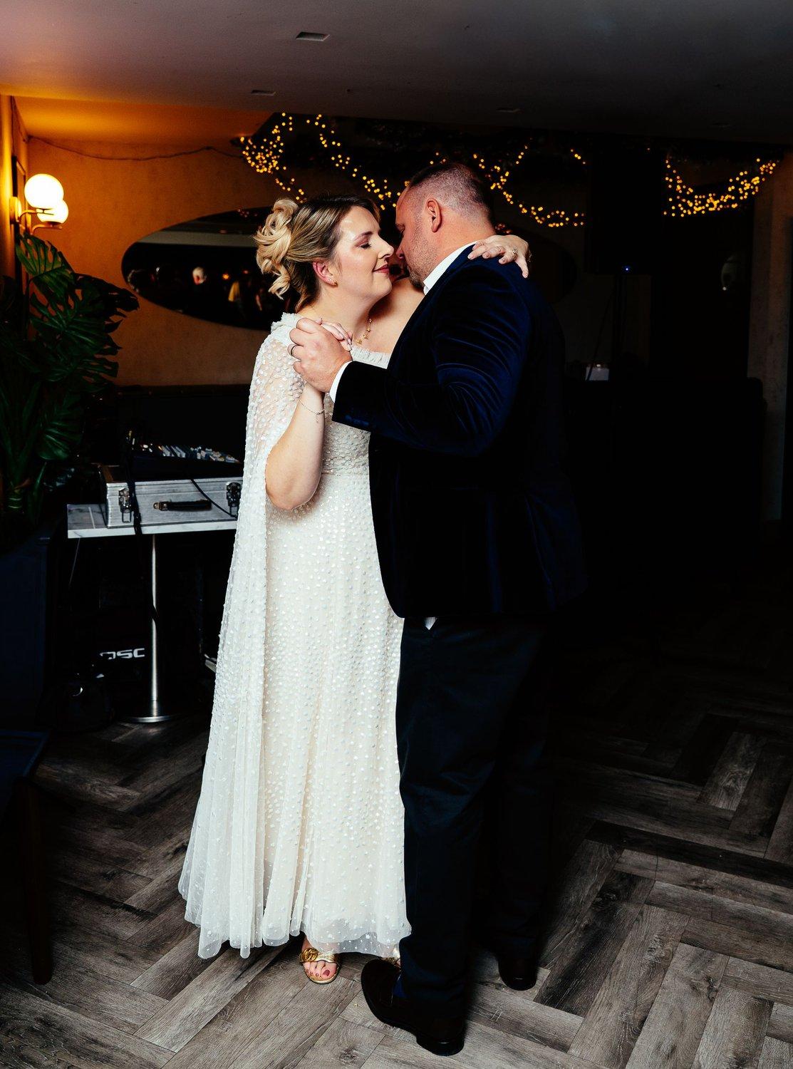 carousel-hero-element image-1