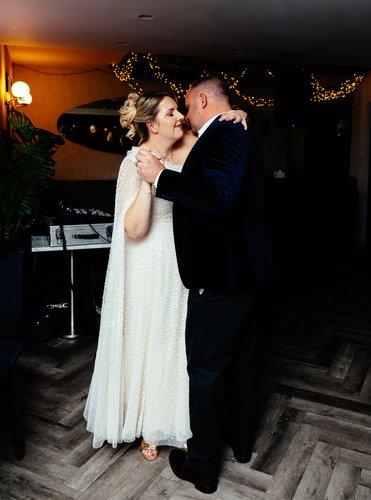 mobile - carousel-hero-element image-1